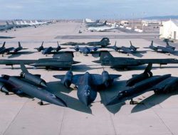 Lockheed SR-71 Blackbird