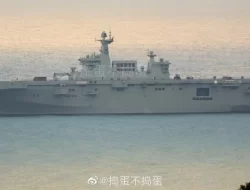China-First-Type-075-LHD-off-Hainan-island
