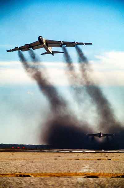 Pembom Strategis SAC B-52G dari BARKSDALE AFB pada tahun 1986