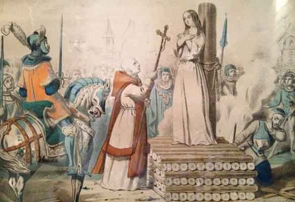Joan of Arc dibakar di tiang pancang untuk kejahatan bid'ah dan cross-dressing. Dia baru berusia 19 tahun.