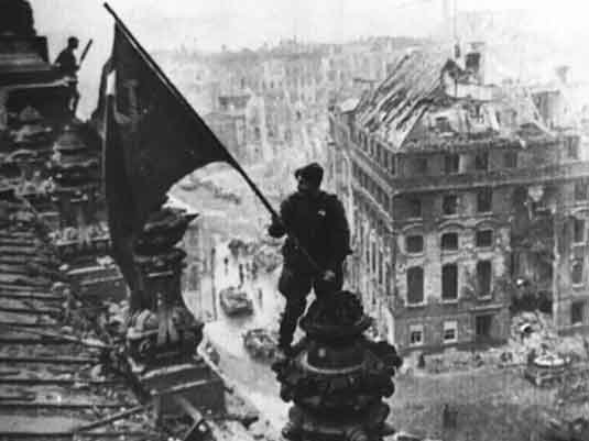 Jatuhnya Berlin ke tangan Uni Soviet