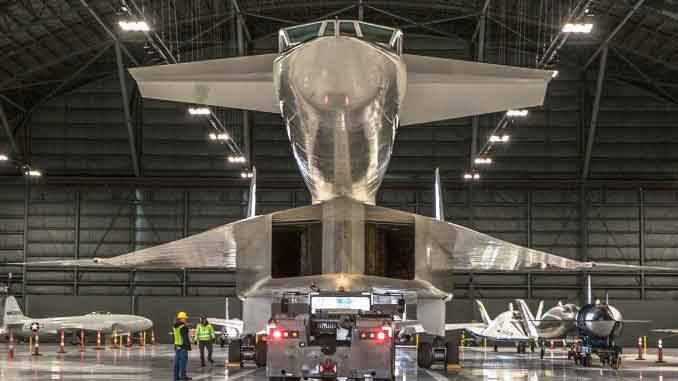 pesawat pembom North American XB-70 Valkyrie