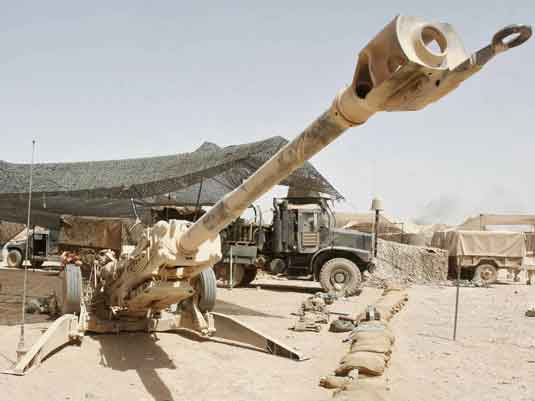 howitzer ringan M777 155mm beraksi di Afganistan