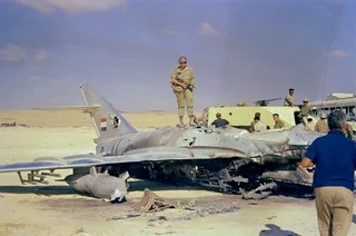 Pesawat Mig-17 yang hancur di darat tanpa memiliki kesempatan terbang