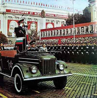 GAZ-69 di Parade Soviet 1974