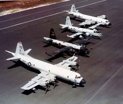 Lockheed P-3 Orion dan pendahulunya Lockheed P2V Neptunus bermesin piston (kemudian berganti nama menjadi P-2)