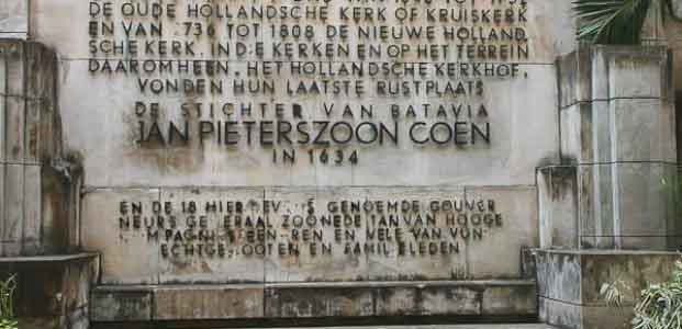 Makam Jan Pieterszoon Coen versi Belanda