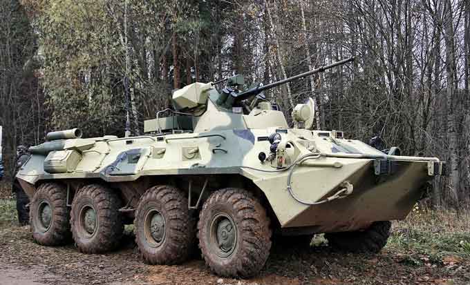 BTR-80 (Rusia: онетранспортёр, diromanisasi: bronyetransportyor, secara harfiah berarti "pengangkut lapis baja") adalah pengangkut personel lapis baja amfibi (APC) beroda 8×8 yang dirancang di Uni Soviet. Ia diadopsi pada tahun 1985 dan menggantikan kendaraan sebelumnya, BTR -60 dan BTR-70, di Angkatan Darat Soviet