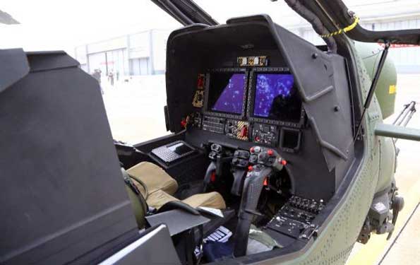Kokpit operator senjata TAI/AgustaWestland T129 ATAK