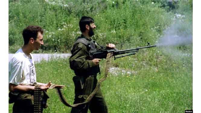Mulai tahun 1992, pasukan Serbia Bosnia menargetkan Srebrenica dalam kampanye untuk menguasai blok wilayah di timur Bosnia dan Herzegovina. Tujuan akhir mereka adalah untuk mencaplok wilayah ini ke republik Serbia (yang bersama dengan Montenegro, mantan federasi Yugoslavia).