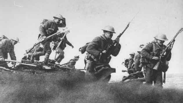 Pertempuran Somme Pertama, (1 Juli–13 November 1916), ofensif Sekutu yang mahal dan sebagian besar tidak berhasil di Front Barat selama Perang Dunia I.