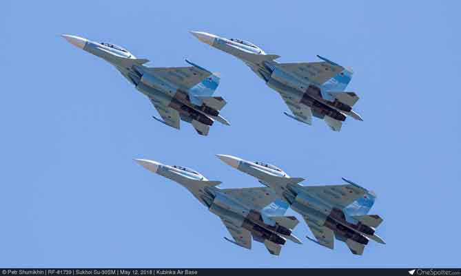 Su-30 dimulai sebagai proyek pengembangan internal dalam keluarga Sukhoi Su-27 oleh Sukhoi.Rencana desain diubah dan namanya dibuat resmi oleh Kementerian Pertahanan Rusia pada tahun 1996.