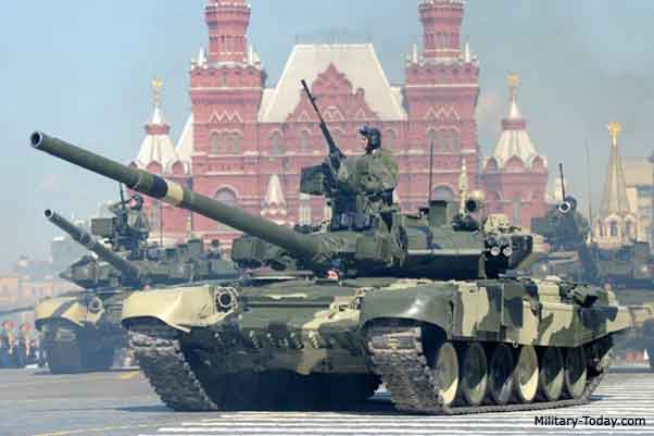 Menurut Moscow Defense Brief, satu kendaraan dihantam oleh tujuh roket anti-tank RPG tetapi tetap beraksi.Jurnal tersebut menyimpulkan bahwa dengan peralatan reguler, T-90 yang ditingkatkan tampaknya menjadi tank Rusia yang paling terlindungi, terutama dengan penerapan Shtora. -1 dan sistem pertahanan Arena