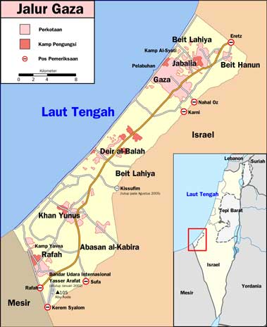 Gaza jatuh ke tangan pasukan Inggris selama Perang Dunia I, menjadi bagian dari Mandat Palestina. Sebagai hasil dari Perang Arab-Israel 1948, Mesir mengelola wilayah Jalur Gaza yang baru terbentuk dan beberapa perbaikan dilakukan di kota tersebut. Gaza direbut oleh Israel dalam Perang Enam Hari pada tahun 1967, tetapi pada tahun 1993, kota itu dipindahkan ke Otoritas Nasional Palestina yang baru dibentuk. Pada bulan-bulan setelah pemilu 2006, konflik bersenjata pecah antara faksi politik Palestina Fatah dan Hamas, yang mengakibatkan Hamas mengambil alih kekuasaan di Gaza. Mesir dan Israel akibatnya memberlakukan blokade di Jalur Gaza.