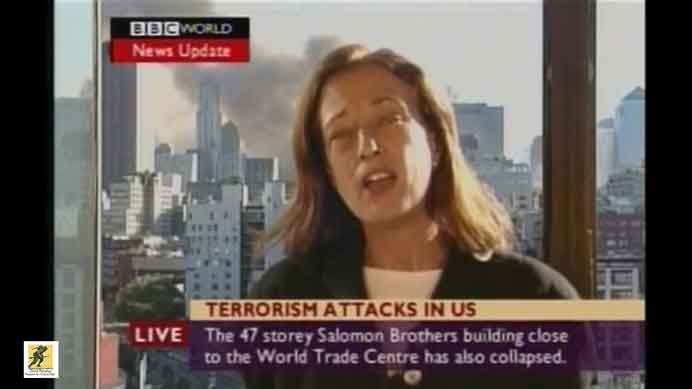 7 World Trade Center masih berdiri sementara keruntuhannya dilaporkan di BBC World News