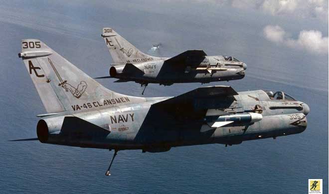 Pada 24 Maret 1986, selama sengketa Teluk Sidra dengan Libya, operator pertahanan udara Libya meluncurkan rudal SA-5 ke dua Skuadron Tempur 102 (VF-102) Grumman F-14 Tomcat dari USS Amerika yang mengorbit di ruang udara internasional pada Stasiun Patroli Udara Tempur (CAP). A-7 yang beroperasi dari USS Saratoga merespons dengan meluncurkan rudal AGM-88 HARM pertama yang pernah digunakan dalam pertempuran. Pada hari berikutnya, A-6s menyerang kapal perang Libya mendekati armada AS, sementara A-7s kembali meluncurkan rudal HARM terhadap situs SAM Libya.