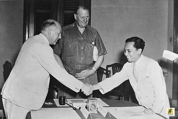 15 November 1946, Perjanjian Linggardjati : Terbentuknya negara federal dan pengakuan Belanda untuk republik Indonesia hanya di Jawa, Madura, dan Sumatra