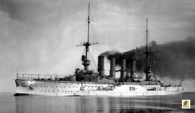 SMS Scharnhorst, kapal utama Jerman pada Pertempuran Kepulauan Falkland pada tanggal 8 Desember 1914 dalam Perang Dunia Pertama