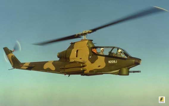Prototipe Bell 209 dari seri AH-1 Cobra, dengan roda ditarik (FAA no. N209J)