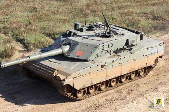 Tank Tempur Utama Ariete - Dari luar, kendaraan ini menyerupai kombinasi Leopard 2 dan Challenger 2. Seperti kendaraan tersebut, ia memiliki satu pengemudi di depan, turret yang dipasang secara terpusat dengan tiga kru dan powerpack di bagian belakang yang menggerakkan sprocket belakang.