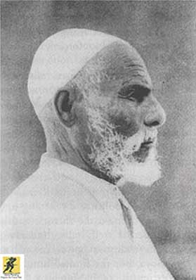 Umar al-Mukhṭār Muḥammad bin Farḥāṭ al-Manifī (20 Agustus 1858 - 16 September 1931), yang disebut Singa Gurun