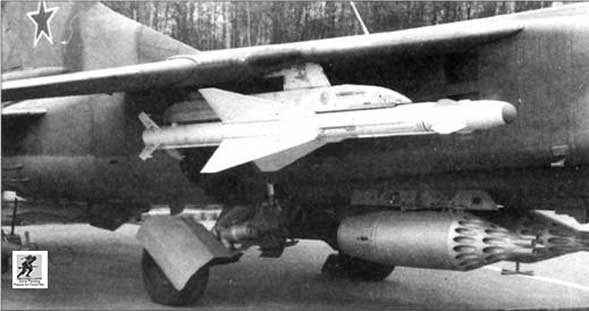 Pengembangan lebih lanjut dari rudal R-23 AA-7 Apex adalah rudal jarak menengah R-24, yang merupakan rudal pesawat generasi ketiga.