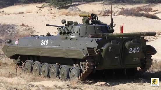 BMP-2 - Meskipun BMP-1 adalah desain yang revolusioner, persenjataan utamanya, 2A28 Grom dan peluncur ATGM 9S428 yang mampu menembakkan ATGM 9M14 Malyutka (NATO: AT-3A Sagger A) dan 9M14M Malyutka-M (NATO: AT-3B Sagger B), dengan cepat menjadi usang