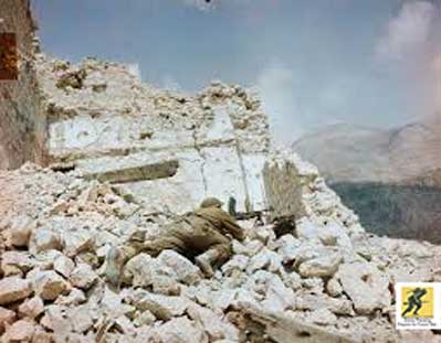 Battle of Monte Cassino - Keputusan pengeboman tersebut muncul hanya beberapa bulan setelah Perintah Perlindungan Kekayaan Budaya Eisenhower, yang ditandatangani pada bulan Desember 1943.