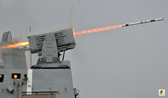 RIM-116 Rolling Airframe Missile (RAM), bersama dengan Sistem Peluncuran Rudal Terpandu Mk 49 (GMLS) dan peralatan pendukung, membentuk Sistem Senjata Rudal Terpandu RAM Mk 31 (GMWS).