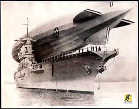 USS Los Angeles, sebuah kapal udara kaku berukuran 2.472.000 kaki kubik dibangun di Friedrichshafen, Jerman. Pembangunannya sebagian didanai oleh reparasi Perang Dunia I Jerman dan bersyarat agar kapal ini dapat digunakan untuk tujuan "sipil".