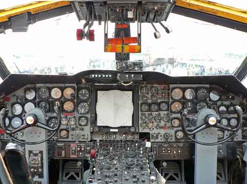 Kokpit Lockheed P-2 Neptune