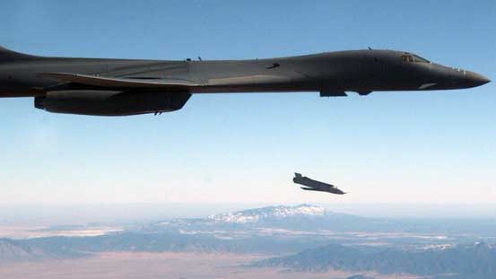 AGM-158 JASSM (Joint Air-to-Surface Standoff Missile) adalah rudal jelajah yang diluncurkan dari udara dengan deteksi rendah yang dikembangkan oleh Lockheed Martin untuk Angkatan Bersenjata Amerika Serikat. Rudal ini merupakan senjata jarak jauh yang besar dan tersembunyi dengan hulu ledak yang dapat menembus lapis baja seberat 1.000 pon (450 kg).