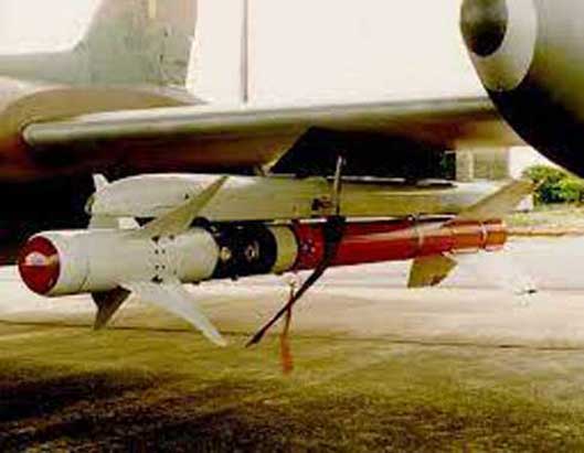 Peluncuran MAA-1 pada tahun 1995/1996 dari AT-26 Xavante.