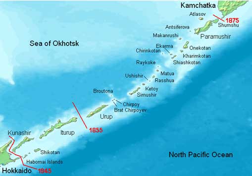 Dikenal dengan nama Kepulauan Kuril, membentang ke arah timur laut dari Hokkaido, Jepang, hingga Kamchatka, memisahkan Laut Okhotsk dari Samudra Pasifik Utara. Ia adalah bagian dari Oblast Sakhalin, Rusia.