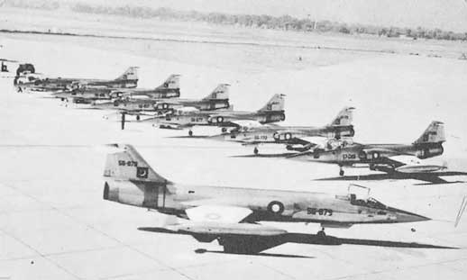 PAF F-104 dikerahkan dalam berbagai peran selama perang 1965. Ini termasuk pertahanan udara, pencegatan di ketinggian, peran pertempuran malam hari, pengintaian, dll