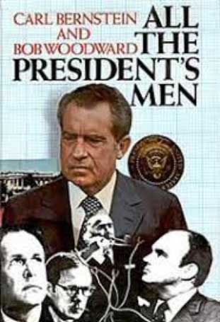 Pada tanggal 20 Januari 1973, Bernstein dan Woodward mengetik cerita lengkapnya, sementara sebuah televisi di ruang redaksi menunjukkan Nixon mengambil sumpah jabatan untuk masa jabatan keduanya sebagai presiden. Sebuah montase berita utama terkait Watergate dari tahun-tahun berikutnya ditampilkan, diakhiri dengan laporan pengunduran diri Nixon dan pelantikan Gerald Ford pada tanggal 9 Agustus 1974.