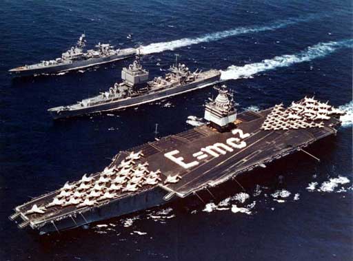 Operasi Orbit Laut: Pada 31 Juli 1964, USS Enterprise (CVAN-65) dengan , USS Long Beach (CGN-9) (tengah) dan USS Bainbridge (DLGN-25) (atas) membentuk "Gugus Tugas Satu," gugus tugas bertenaga nuklir pertama, dan berlayar sejauh 26.540 nmi (49.190 km) di seluruh dunia dalam waktu 65 hari