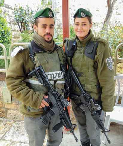 M4 di tangan tentara IDF
