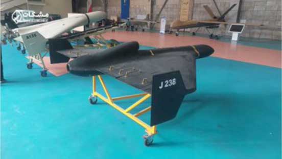 Versi baru Iran dari Shahed-136 kamikaze UAV (Shahed-238) dengan mesin jet.