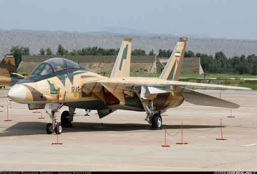 Pada tanggal 31 Agustus 1986, sebuah F-14A Iran yang dipersenjatai dengan setidaknya satu rudal AIM-54A membelot ke Irak. Kemudian lagi pada tanggal 2 September 1986, F-14A Iran lainnya membelot ke Irak. Selain itu, satu atau lebih F-14A Iran dikirim ke Uni Soviet dengan imbalan bantuan teknis; setidaknya salah satu awaknya membelot ke Uni Soviet.