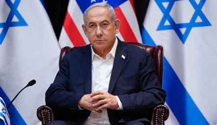 Channel 12 Ibrani: Netanyahu dalam pesannya kepada Biden dan para pemimpin negara-negara Arab, terutama Mesir: Kami ingin melucuti senjata di Jalur Gaza, yang mengharuskan kami untuk menerapkan kontrol militer dan beroperasi di mana pun di Jalur Gaza, termasuk mempertahankan kehadiran militer di lapangan jika diperlukan.