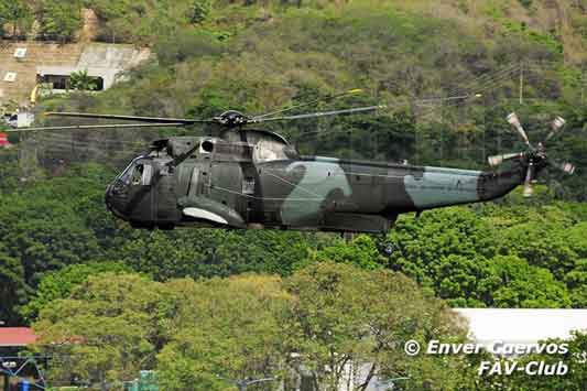 Agusta/Sikorsky AS-61D-4 dari Penerbangan Angkatan Darat Venezuela, April 2010