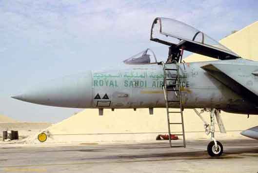 F-15C Eagle Angkatan Udara Kerajaan Saudi dengan dua tanda"Membunuh" Mirage F1EQ Angkatan Udara Irak dari Operasi Badai Gurun 1991. Pada tanggal 24 Januari 1991 RSAF mencetak satu-satunya pembunuhan udara-ke-udara selama operasi ketika Kapten Ayehid Salah al-Shamrani dari No 13 SQ menyerang dan menghancurkan 2 IrAF Mirage F1EQ.