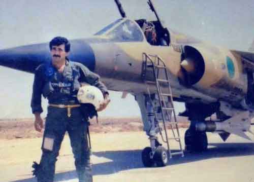 Pencegat Mirage F-1ED Angkatan Udara Libya menggunakan sepasang meriam internal 30 mm, dan satu rudal udara-ke-udara jarak menengah Matra R-530, yang dibawa di bawah badan pesawat. Dan dua rudal Matra R550 Magics di tiang ujung sayap. periode tahun 1980an.