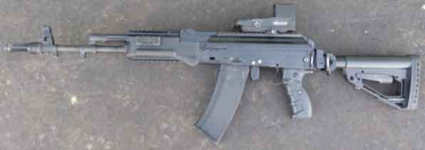 Kalashnikov AK-74M ditingkatkan dengan kit KM-AK