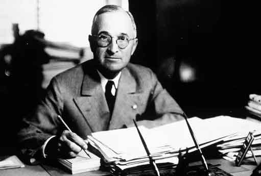 Dua orang militan pro-kemerdekaan Puerto Rico mencoba membunuh Presiden Harry S. Truman pada tahun 1950. Upaya pembunuhan yang gagal itu terjadi di luar Gedung Blair di Washington, D.C.