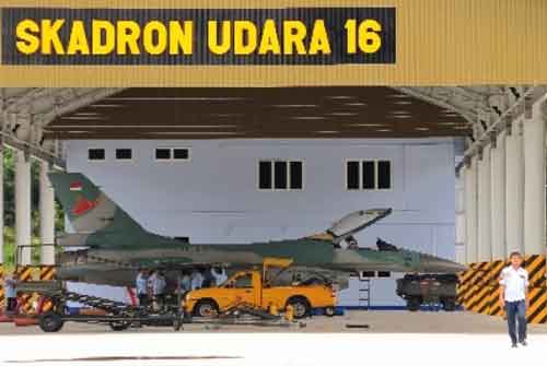 Pada tahun 2010, rumor pertama muncul bahwa pesanan baru TNI-AU akan segera terjadi. Pada musim panas 2011, informasi menjadi sedikit lebih jelas bahwa pesanan ini akan mengorbankan hingga 24 F-16C/D eks-USAF versi blok 25. Pesawat-pesawat ini akan ditingkatkan ke status blok 32. Enam badan pesawat lagi (4 blok 25 dan 2 blok 15) juga akan disertakan sebagai sumber daya suku cadang.