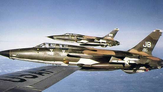 Republic F-105 Thunderchief adalah pesawat tempur-pembom supersonik yang digunakan oleh Angkatan Udara Amerika Serikat. F-105 yang mampu mencapai kecepatan Mach 2 melakukan sebagian besar misi pengeboman serang selama tahun-tahun awal Perang Vietnam; pesawat ini adalah satu-satunya pesawat AS yang telah diberhentikan dari pertempuran karena tingkat kerugian yang tinggi. Awalnya dirancang sebagai pesawat serang nuklir berkursi tunggal, versi Wild Weasel berkursi ganda kemudian dikembangkan untuk peran khusus Suppression of Enemy Air Defenses (SEAD) terhadap lokasi rudal permukaan-ke-udara. F-105 secara umum dikenal sebagai "Thud" oleh krunya.