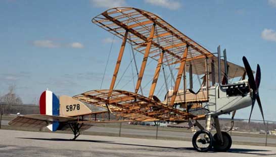 Royal Aircraft Factory B.E.2 adalah pesawat biplan bermesin tunggal dengan dua tempat duduk, yang dirancang dan dikembangkan di Royal Aircraft Factory.