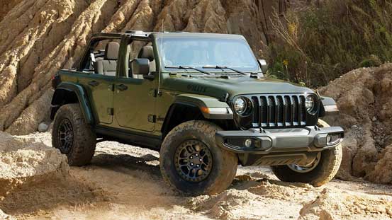 Jeep Wrangler adalah serangkaian SUV off-road berpenggerak empat roda berukuran sedang dan kompak yang diproduksi oleh Jeep sejak tahun 1986, dan saat ini memasuki generasi keempat. Wrangler JL, generasi terbaru, diluncurkan pada akhir tahun 2017 dan diproduksi di Kompleks Toledo milik Jeep. Wrangler merupakan perkembangan langsung dari Jeep Perang Dunia II, melalui CJ (Civilian Jeeps) yang diproduksi oleh Willys, Kaiser-Jeep, dan American Motors Corporation (AMC) dari pertengahan tahun 1940-an hingga tahun 1980-an